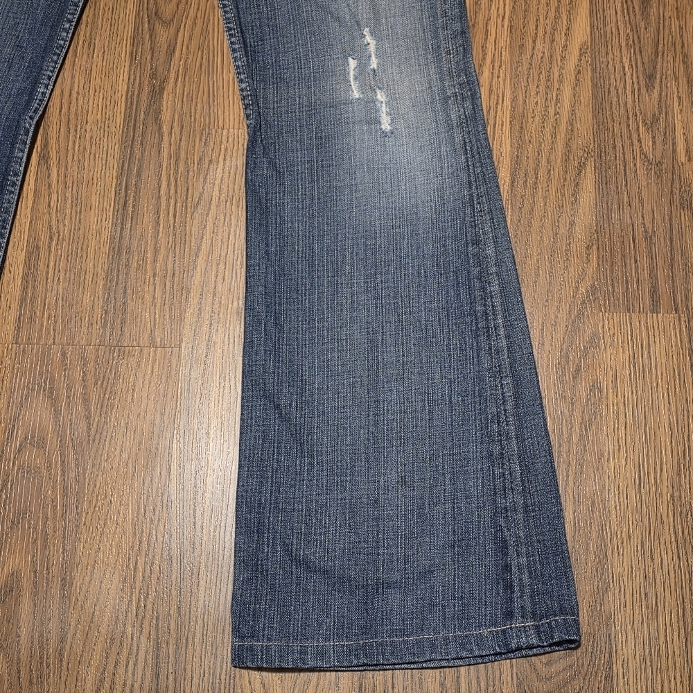 BKE Womens Grace Distressed Flare Jeans Size 29x32 Blue Denim Y2K E75 - Picture 3 of 13